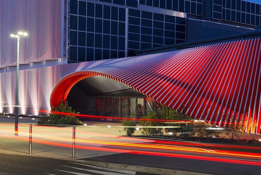 Palais des Congrès de Montélimar, entrée du bâtiment.